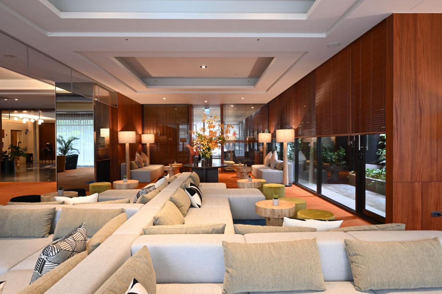 Via Hotel Breeze Tajpej Kültér fotó